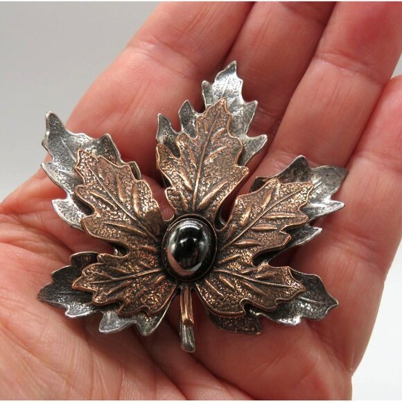 Maple Leaf Brooch 2" Pin Imitation Hematite Center Copper Silver Tone Metals - Picture 12 of 12